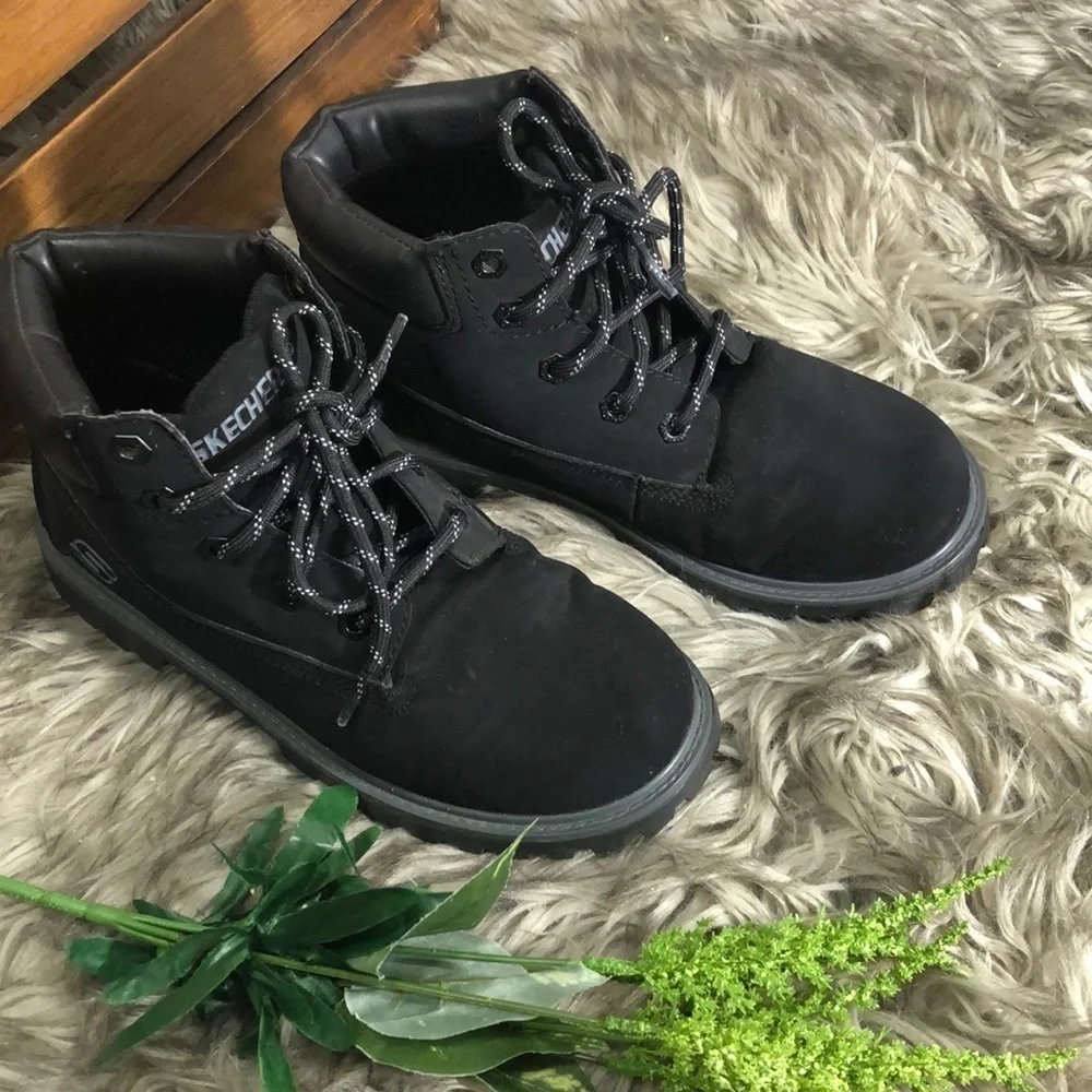 SKECHERS Boots